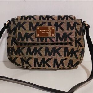 Michael Kors Crossbody Bag